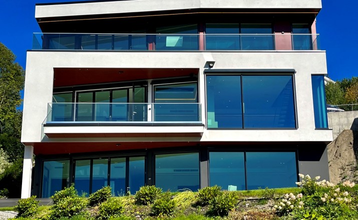 Strømmen Group, windows, doors and curtain walls_vinduer, dører og glassfasade i aluminium