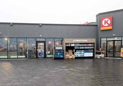 doors, windows, and expansive glass facades Circle K in Järna